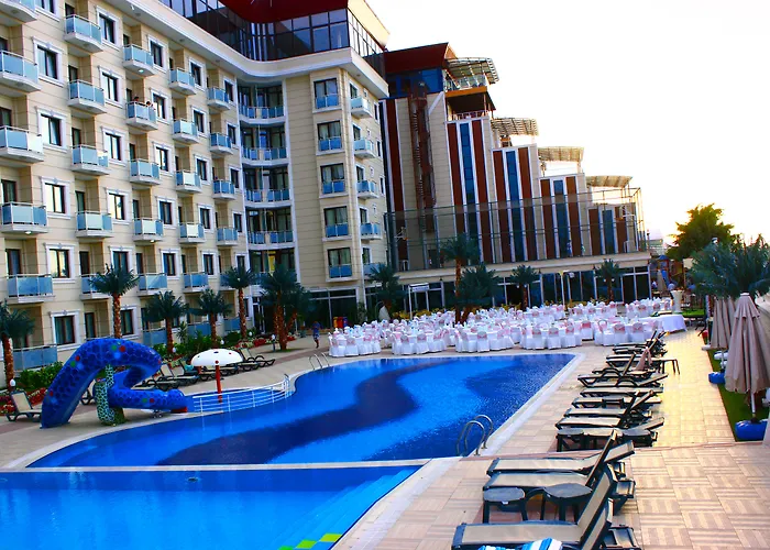 Elegance Resort Hotel & Spa Wellness-Aqua