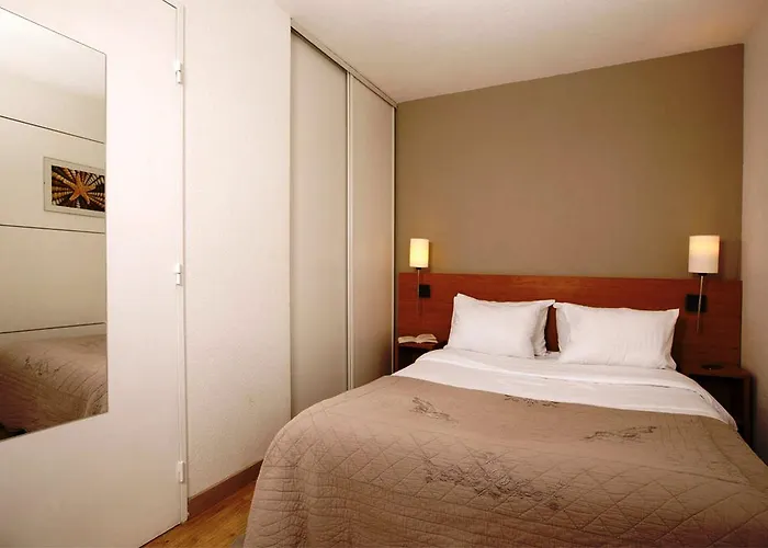 Sejours & Affaires Pantin Charles De Gaulle