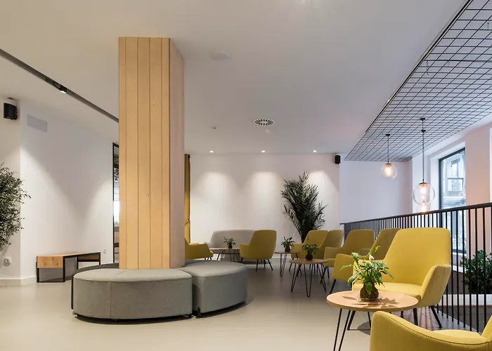 Hotel Airinos 3*