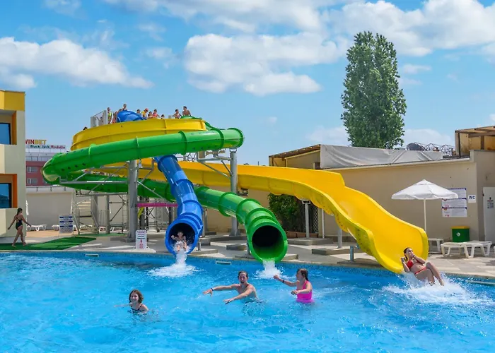 Hotel Glarus Beach& Aqua Park