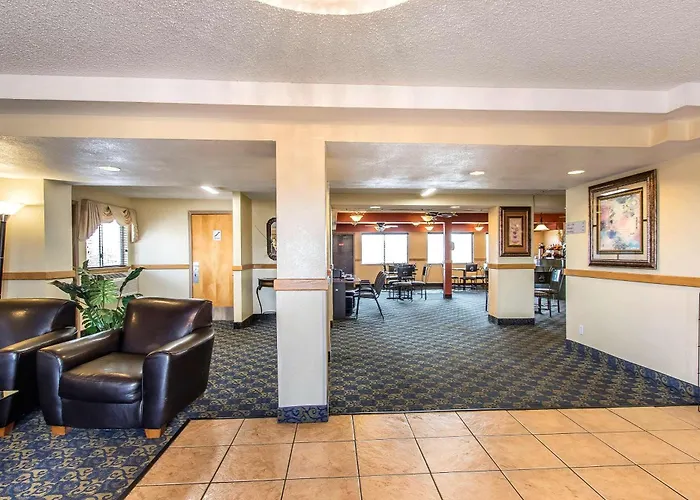 Brentwood Inn Clinton