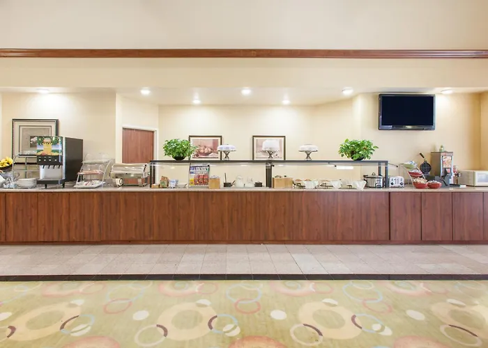 Hawthorn Suites Midwest City