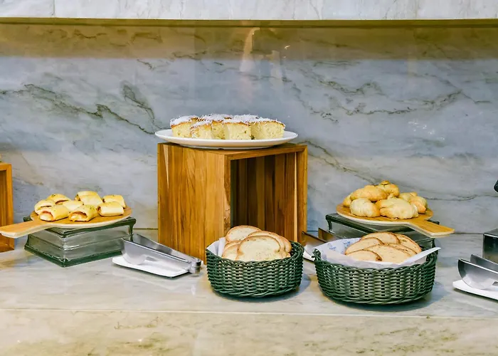 Plaza Inn Breeze Aeroporto