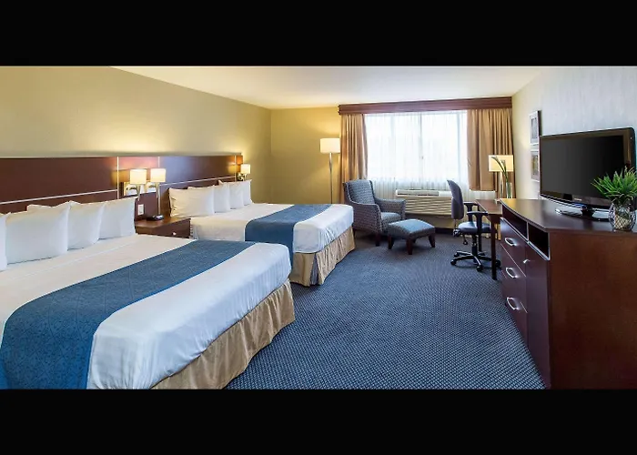 Spark By Hilton Montreal Brossard