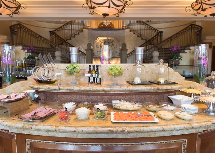 Palazzo Hotel