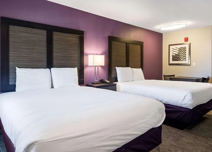 Econo Lodge Inn & Suites North Little Rock Near Riverfront