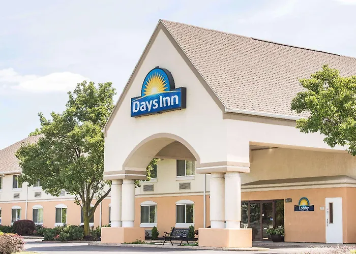 Days Inn By Wyndham Milan Sandusky South