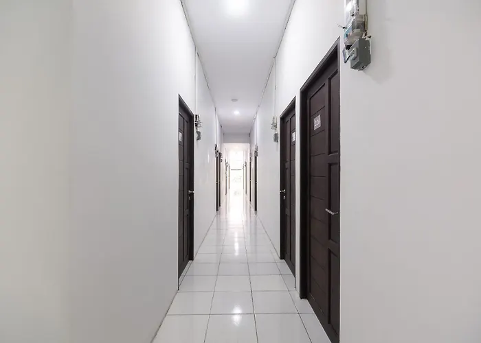 Cattail Guest House Pontianak