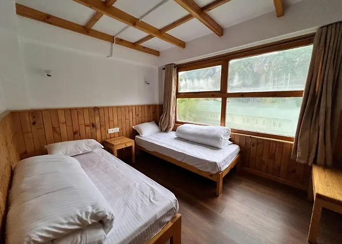 Hotel Camp De Base