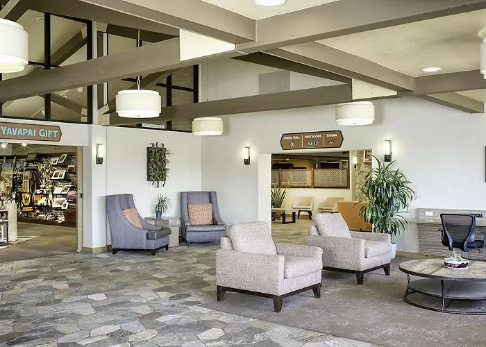Yavapai Lodge