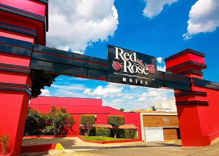 Red Rose Motel & Hotel