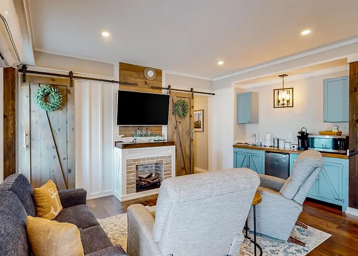 Coastal Haven - Unit C - Downstairs