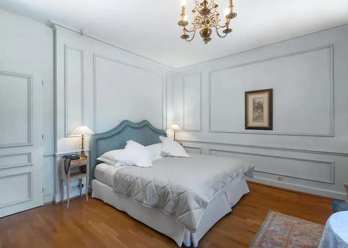 Le Manoir Au Lac