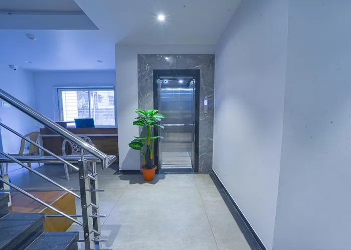 Hotel Trushadham Near To Mahalaxmi Temple Kolhapur