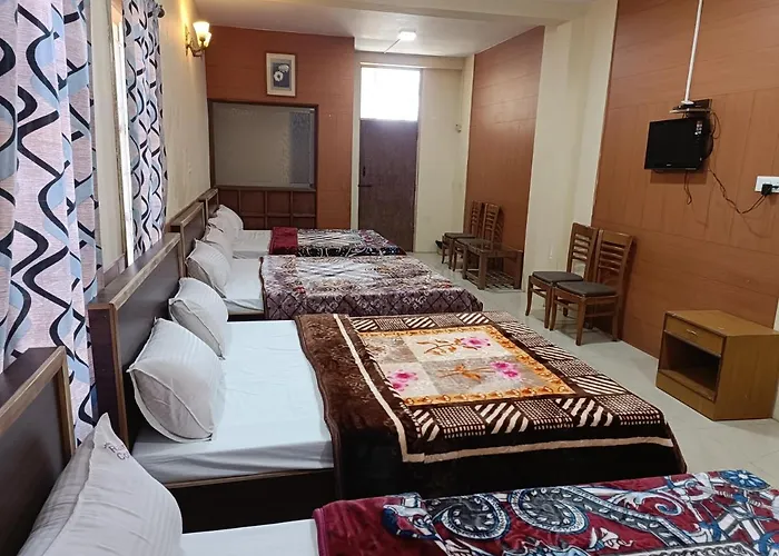 Rainbow Cottages-Budget Friendly Rooms