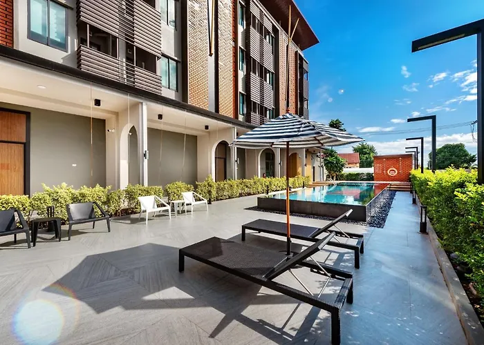Plaai Plus Hotel Rayong โรงแรมพลาย พลัส ระยอง