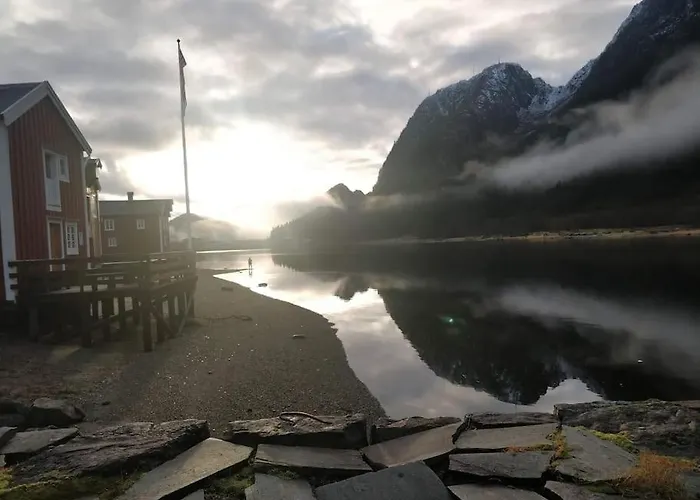 Sjogata Riverside Rental And Salmon Fishing