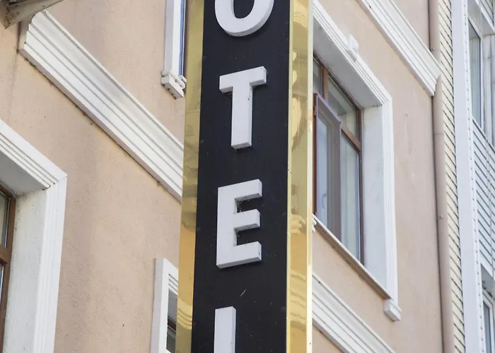 Golden Apple Hotel
