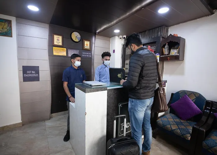 Perfectstayz Value Umra Grace - Near Haridwar Railway Station