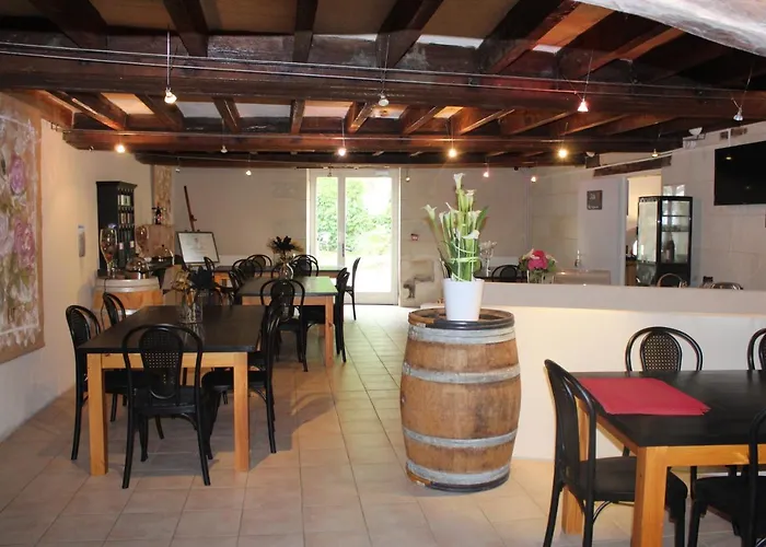 Logis Hôtel Chai De La Paleine&Spa