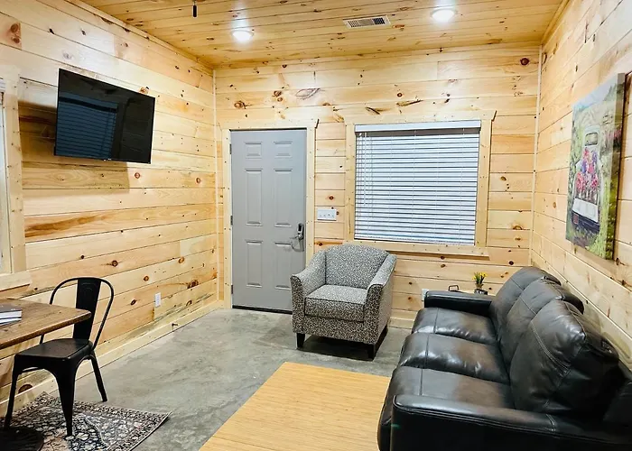Knotty Squirrel Cabins