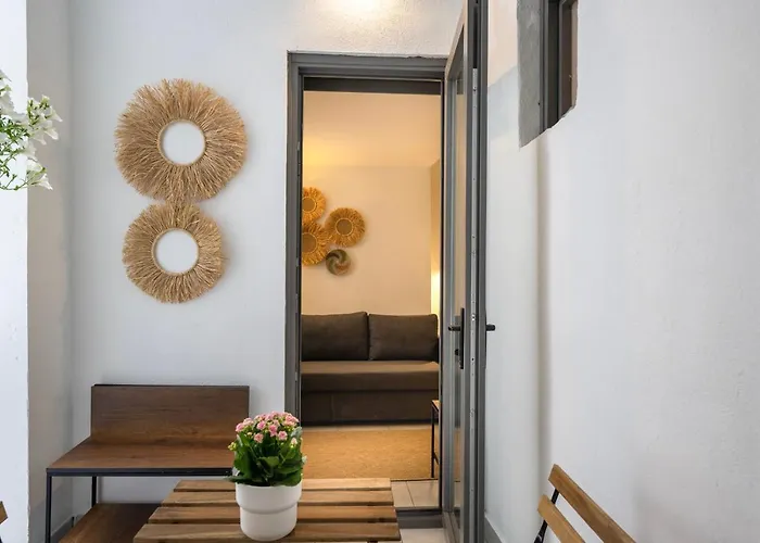 The Easy Rooms Verandah