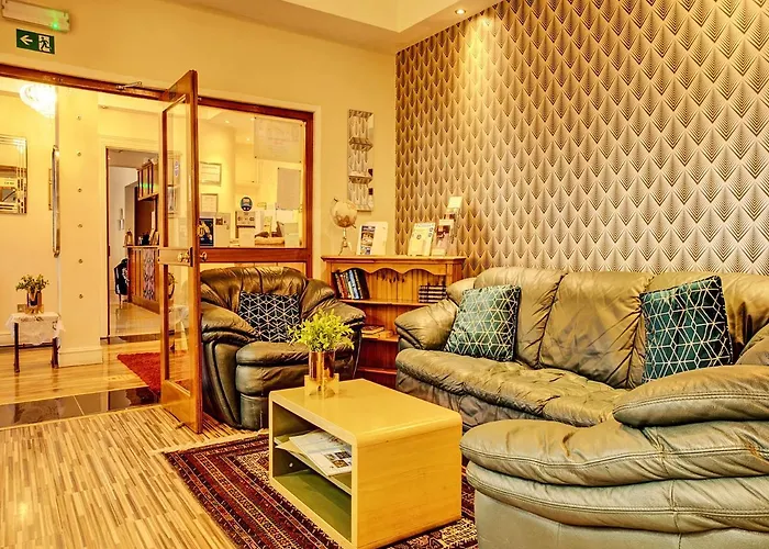 The Waverley Hotel