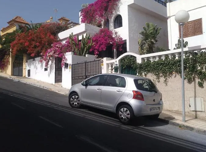 Vv Las Buganvillas Maspalomas - Cocina Y Habitaciones Con Banos Privados