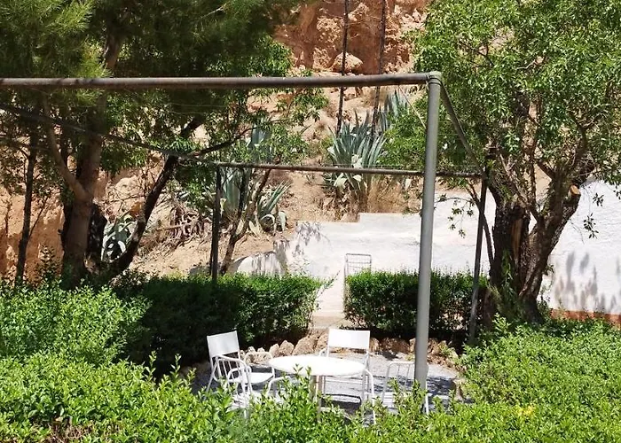 Casas Cueva La Tala