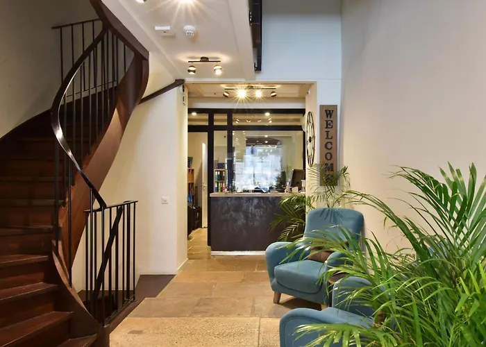 Hotel Rousseau Plus