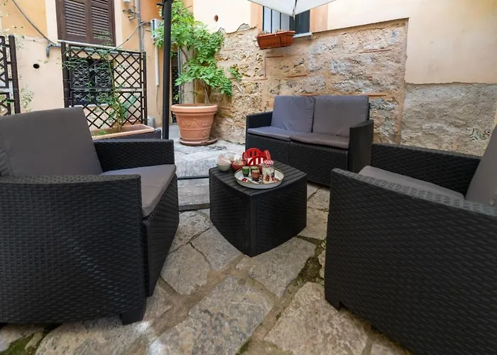 Cortile dei Giusti - Combo Guesthouse