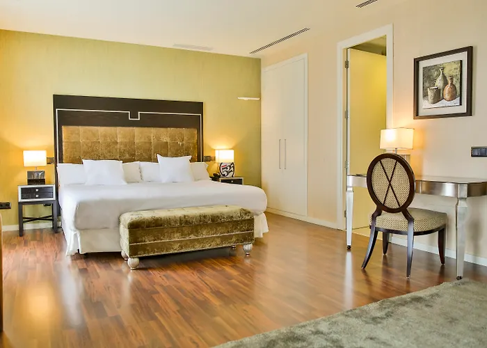 Hotel 525