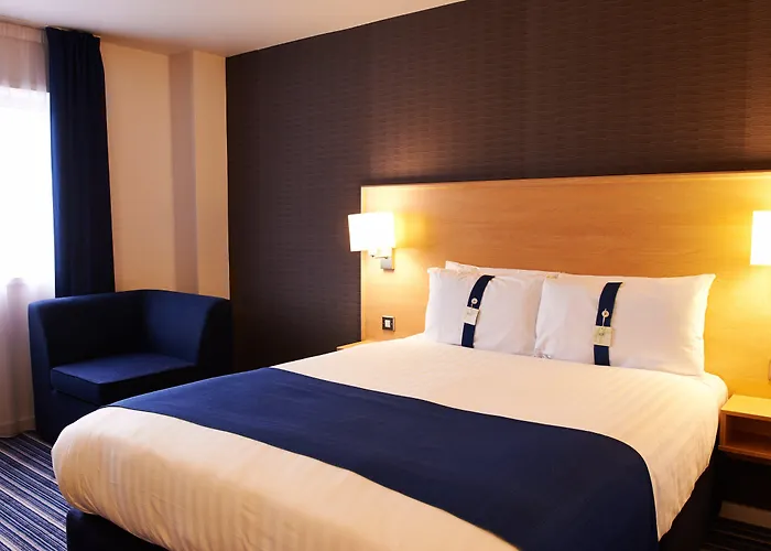 Holiday Inn Express Manchester Airport By Ihg