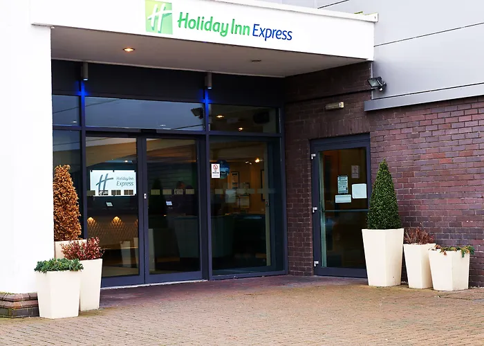 Holiday Inn Express Manchester Airport By Ihg