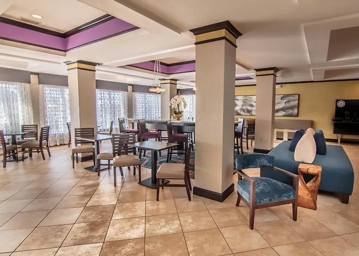 Holiday Inn Express Hotel & Suites Farmington, An Ihg Hotel