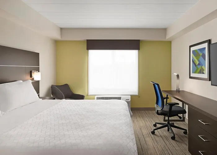 Holiday Inn Express Hotel & Suites Fort Myers East - The Forum By Ihg
