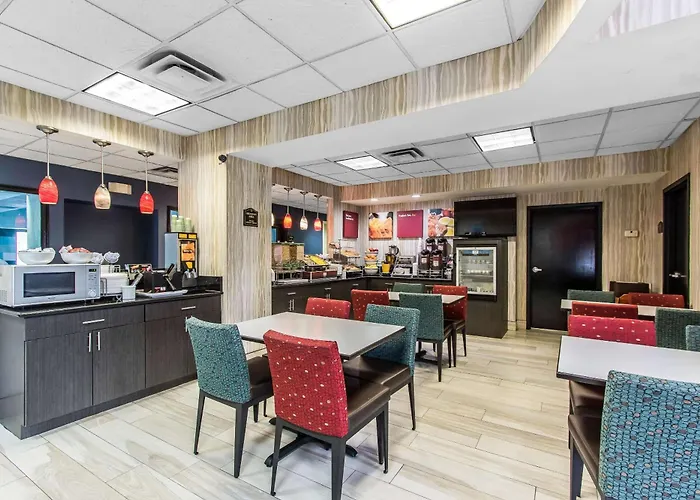 Comfort Suites Fairgrounds West