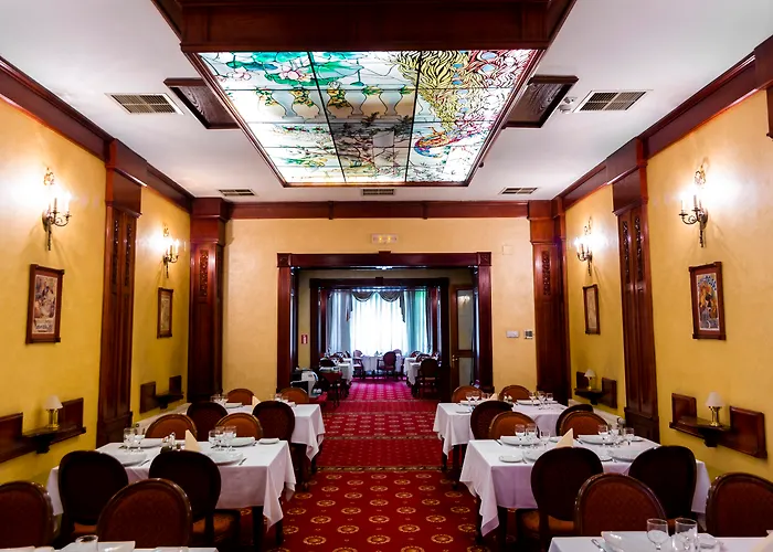 Hotel Golden House