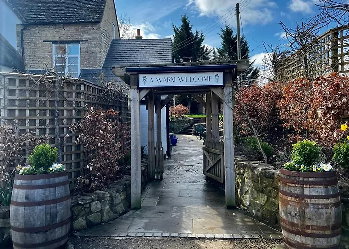 The Lion, Tredington