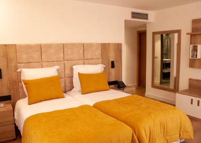 Coracao Do Tua Hotel