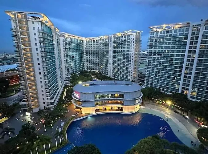 Azure Urban Resort Maui Tower