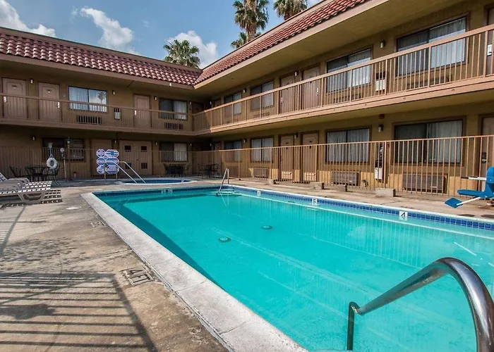 Palm Inn Hotel Near Tyler Mall Riverside