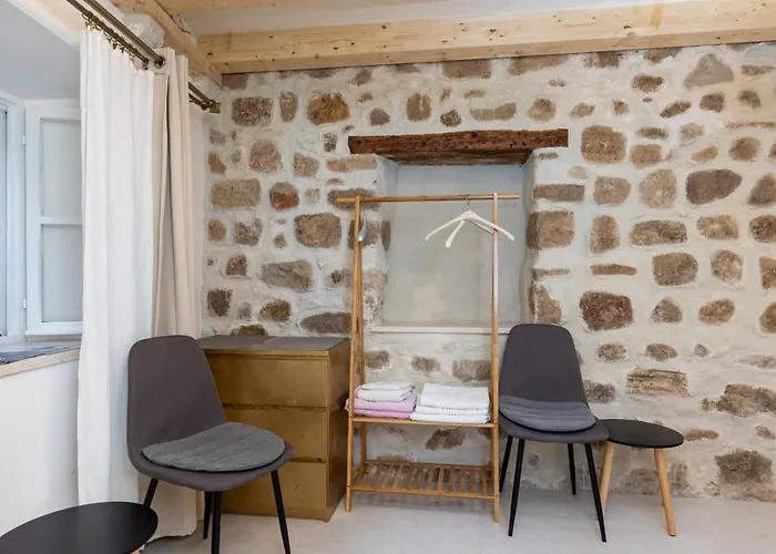 B&B Buza House