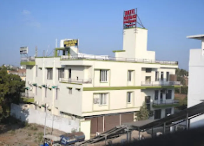 Hotel Yash Palace & Ok Veg Resturant Maihar