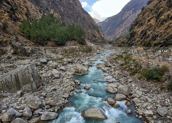 Goroomgo Hotel Shri Ganga Mount View Munsyari