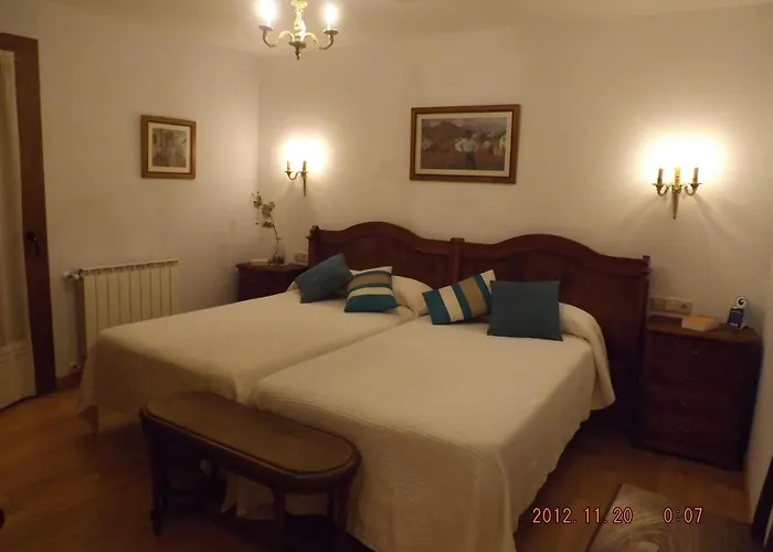 Hotel Azkue