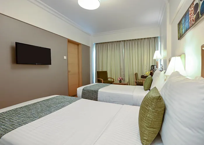Fariyas Hotel Mumbai , Colaba