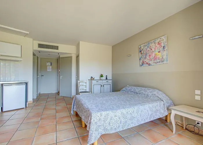 Les Residences De Metifiot