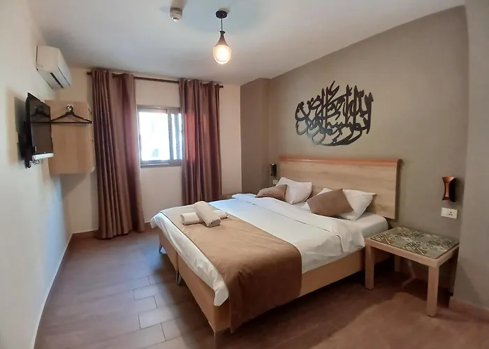 Layaali Amman Hotel