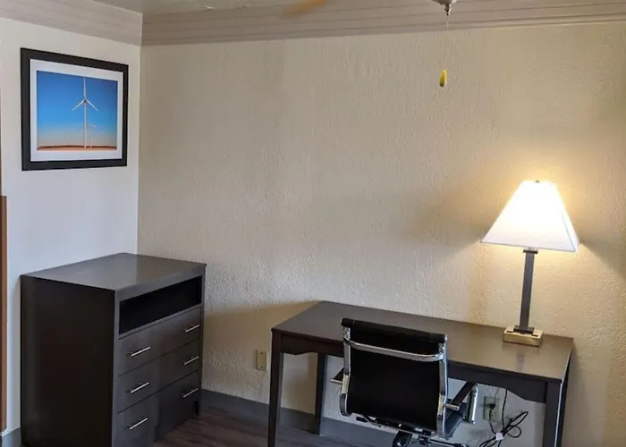 Atrium Inn